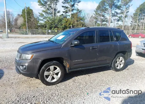 2016 Jeep Compass Latitude из США, поврежденный, VIN 1C4NJDEB6GD692384